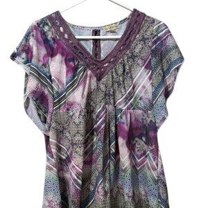 One World Live and Let Live Women Size Large Flutter Sleeve Blouse Stretch City